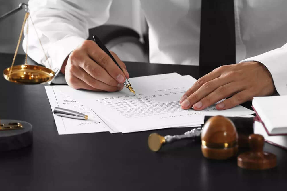 Подписание документов по защите интеллектуальной собственности